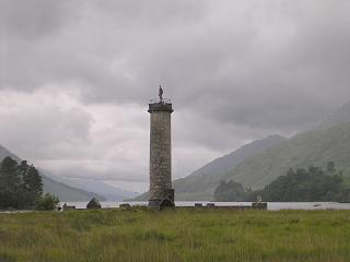 Glenfinnan Monument with Loch Sheil behind