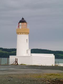 Lighthouse on Cairn Point
