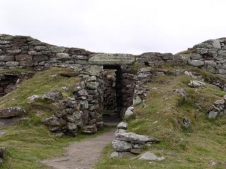 Entrance to the Carn Liath broch